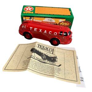 Texaco 1934 Diamond T Tanker Coin Bank Ertl Collectible Die-Cast Model